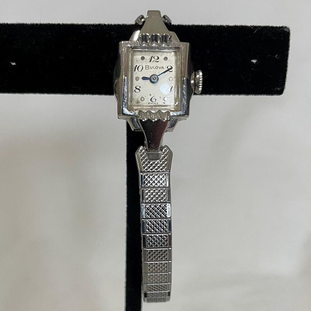 Art Deco Mid Century Bulova Ladies Watch beautiful working condition from 1959